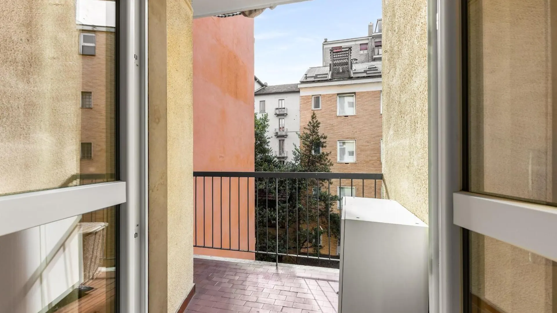 Apartment Urban Retreat In Loreto Metro E Free Wifii Milan
